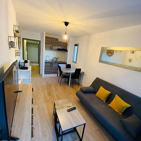 Appartement Au Port De Saint Cyprien المظهر الخارجي الصورة
